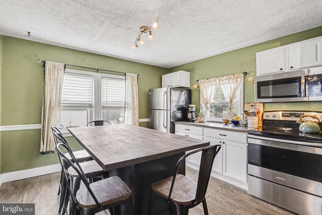 524 HILLCREST RD, York, PA 17403