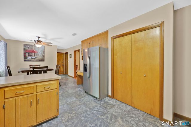 29 Foxwood Road, Trumbull, CT 06611