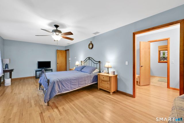 29 Foxwood Road, Trumbull, CT 06611