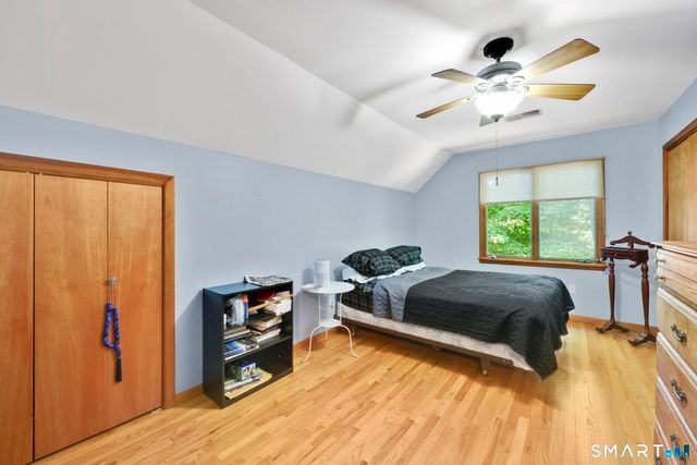 29 Foxwood Road, Trumbull, CT 06611