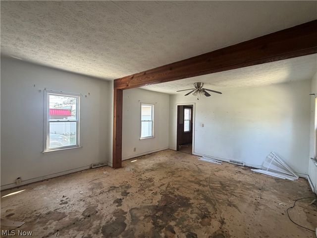 19870 Pasnow Avenue, Euclid, OH 44119