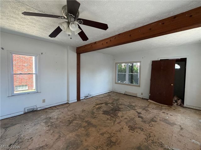 19870 Pasnow Avenue, Euclid, OH 44119