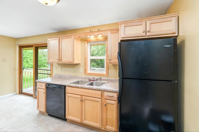 1229 W Arrowhead Road, Duluth, MN 55811