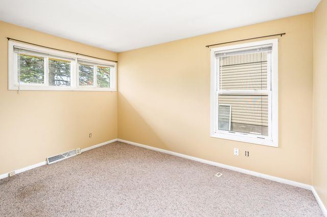 1229 W Arrowhead Road, Duluth, MN 55811