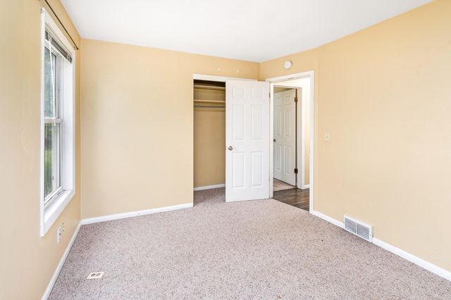 1229 W Arrowhead Road, Duluth, MN 55811