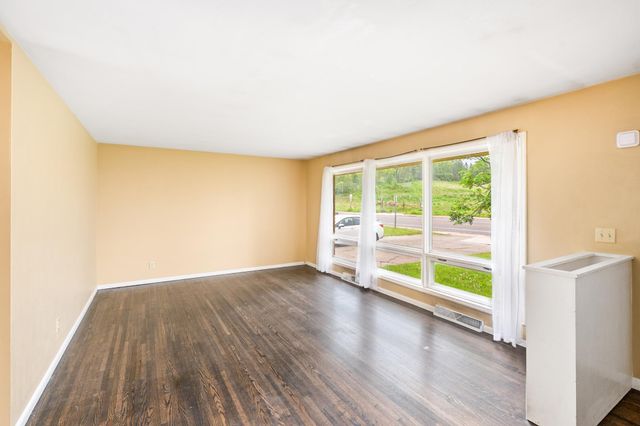 1229 W Arrowhead Road, Duluth, MN 55811