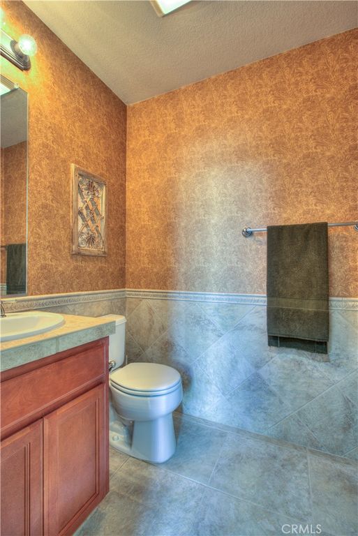 Image 12 of property listing at 1929 Geneva, Manteca, CA 95337