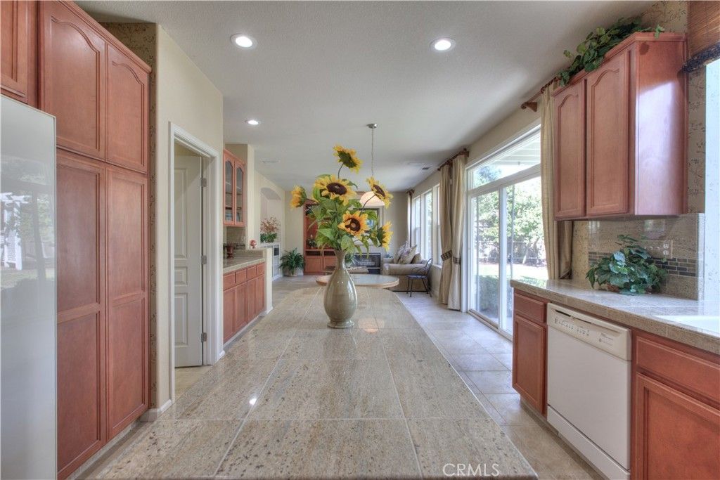 Image 23 of property listing at 1929 Geneva, Manteca, CA 95337