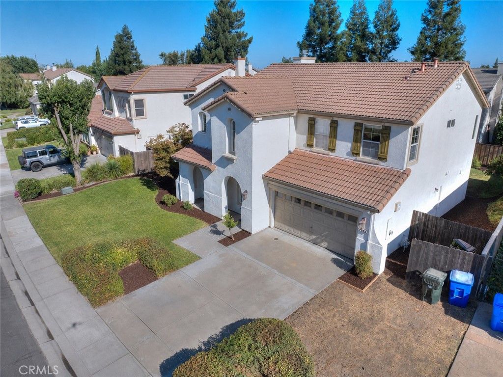 Image 3 of property listing at 1929 Geneva, Manteca, CA 95337