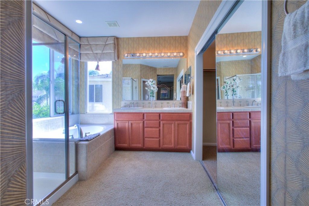 Image 34 of property listing at 1929 Geneva, Manteca, CA 95337