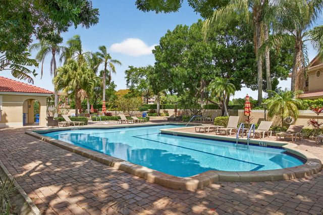 3447 Deer Creek Palladian Circle, Deerfield Beach, FL 33442