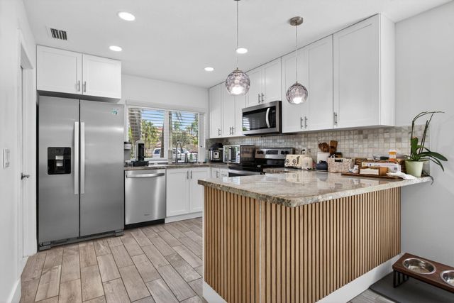 3447 Deer Creek Palladian Circle, Deerfield Beach, FL 33442