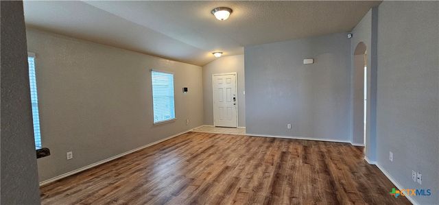 1024S Sandwell Court, Seguin, TX 78155