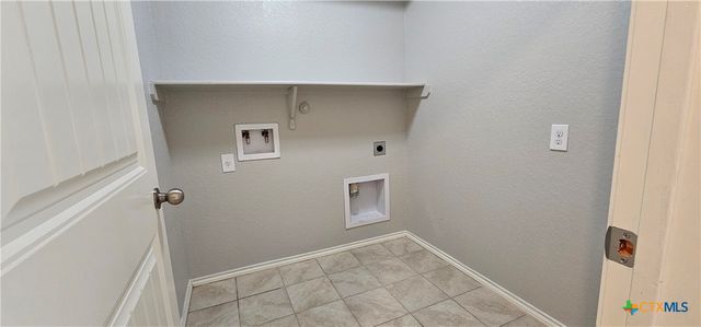 1024S Sandwell Court, Seguin, TX 78155