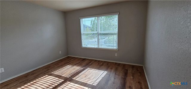 1024S Sandwell Court, Seguin, TX 78155