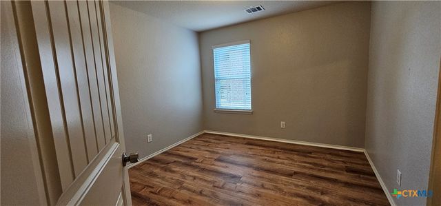 1024S Sandwell Court, Seguin, TX 78155