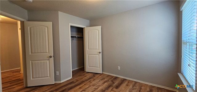 1024S Sandwell Court, Seguin, TX 78155
