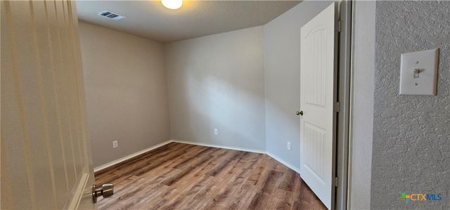 1024S Sandwell Court, Seguin, TX 78155