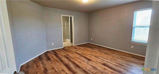 1024S Sandwell Court, Seguin, TX 78155