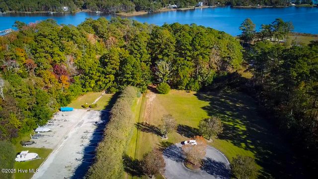 177 Carolina Way, Arapahoe, NC 28510