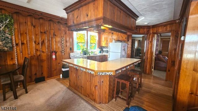 106 Maxim Dr, Hopatcong Boro, NJ 07843