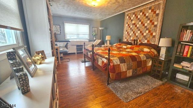 106 Maxim Dr, Hopatcong Boro, NJ 07843