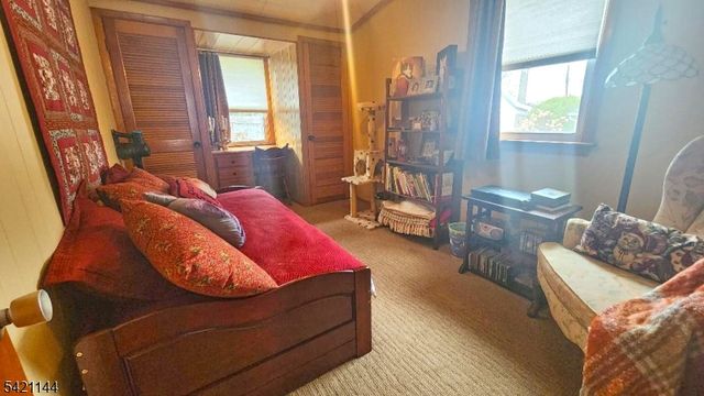 106 Maxim Dr, Hopatcong Boro, NJ 07843