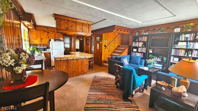 106 Maxim Dr, Hopatcong Boro, NJ 07843