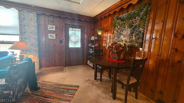 106 Maxim Dr, Hopatcong Boro, NJ 07843