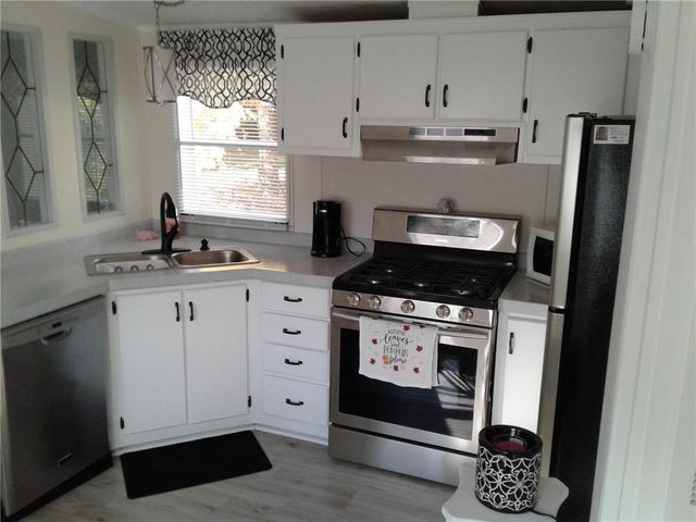 13 Valiant Drive, Coventry, RI 02816