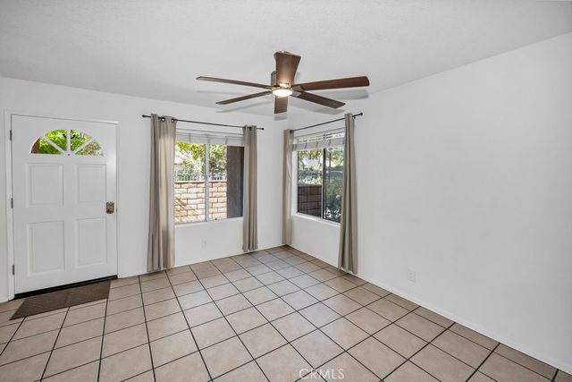 28114 Seco Canyon 156, Saugus, CA 91390