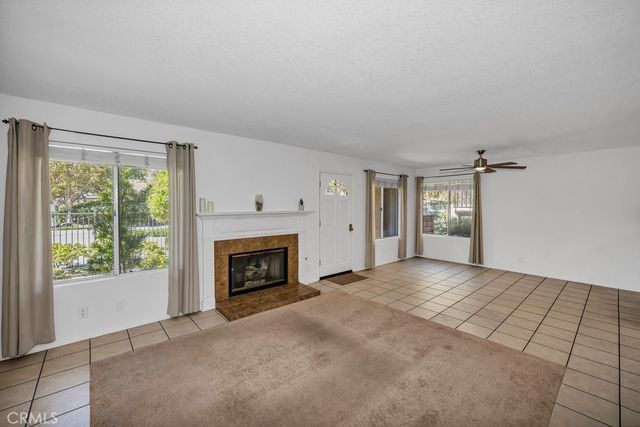 28114 Seco Canyon 156, Saugus, CA 91390