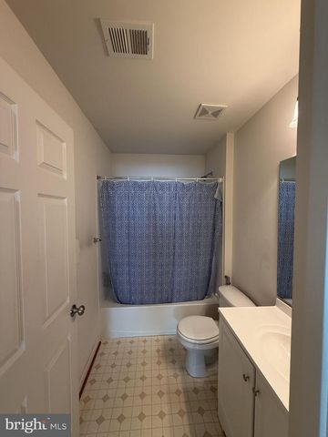 12489 PFITZNER CT, Woodbridge, VA 22192