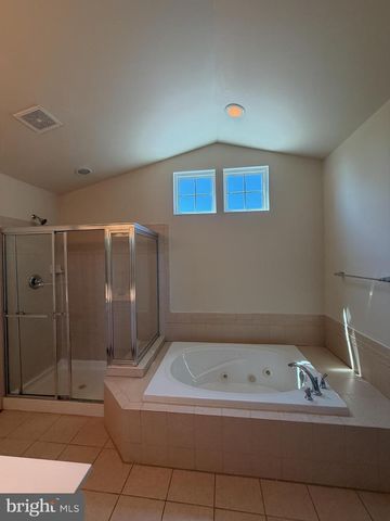 12489 PFITZNER CT, Woodbridge, VA 22192
