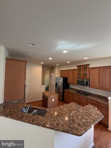 12489 PFITZNER CT, Woodbridge, VA 22192