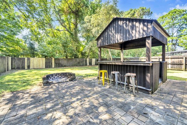 84 2Nd Avenue, Shalimar, FL 32579