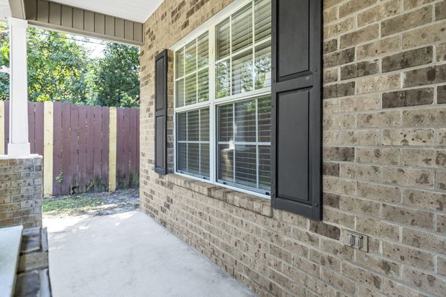 84 2Nd Avenue, Shalimar, FL 32579