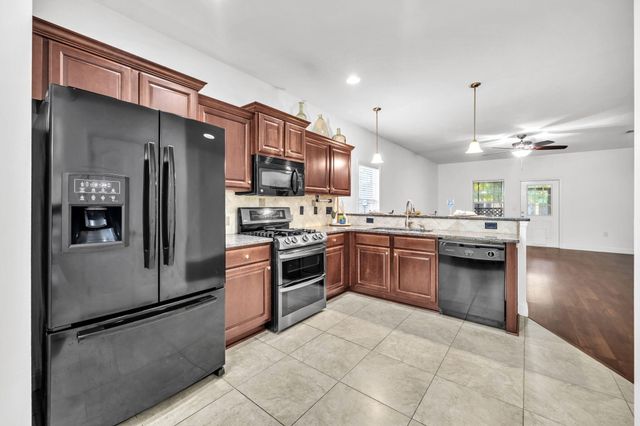 84 2Nd Avenue, Shalimar, FL 32579