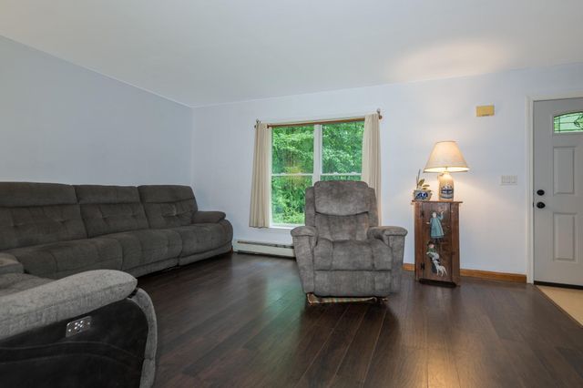 19 Glen Hill Road, Dover, NH 03820