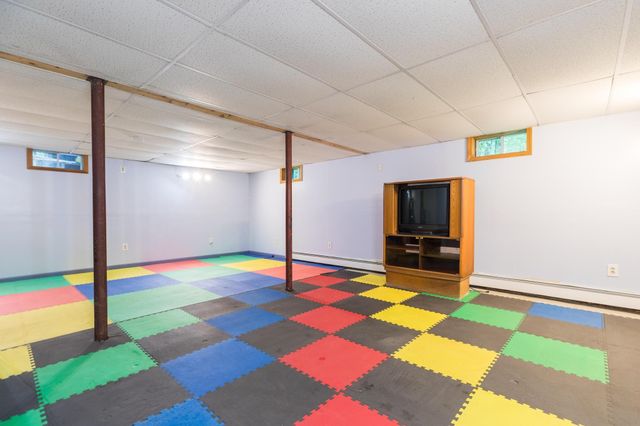 19 Glen Hill Road, Dover, NH 03820