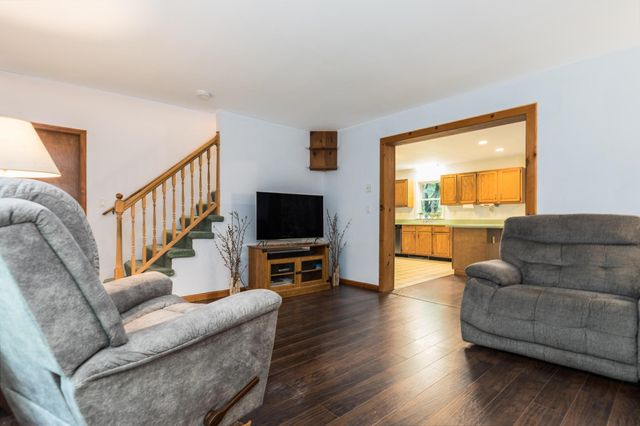 19 Glen Hill Road, Dover, NH 03820
