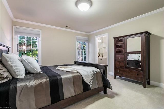 19 Middlefield Court, Greensboro, NC 27455