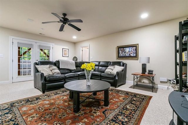 19 Middlefield Court, Greensboro, NC 27455