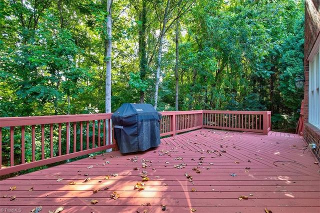19 Middlefield Court, Greensboro, NC 27455