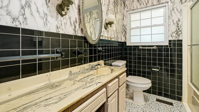 3023 Washington Blvd, Huntington, WV 25705