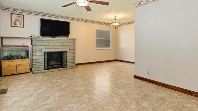 3023 Washington Blvd, Huntington, WV 25705