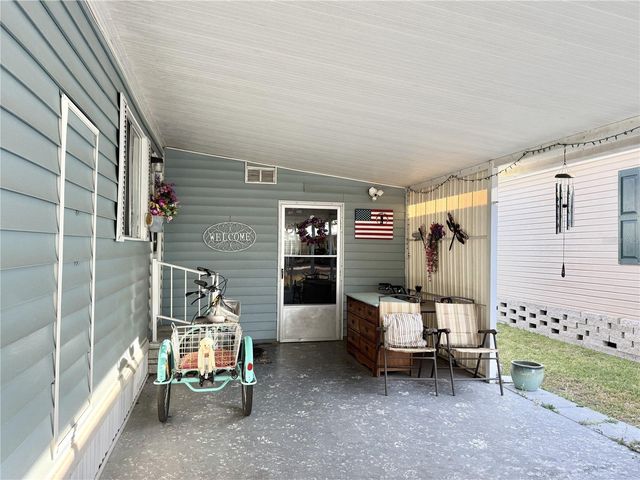 34642 SWEETPEA LANE LANE, Zephyrhills, FL 33541