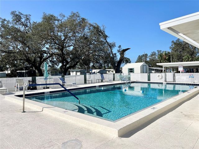 34642 SWEETPEA LANE LANE, Zephyrhills, FL 33541