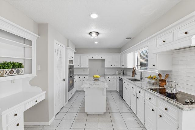 3227 Ashton Park Drive, Houston, TX 77082