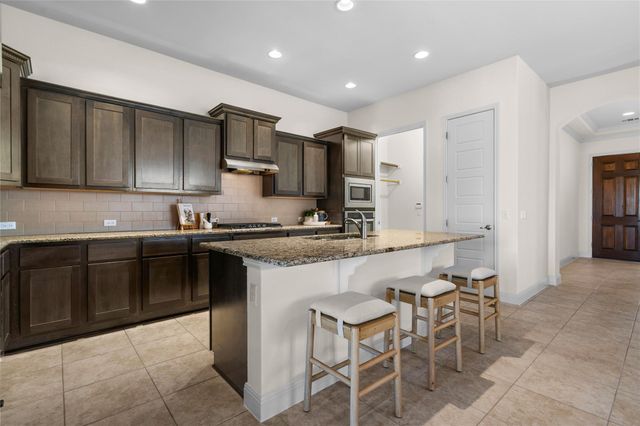 2204 Williston LOOP, Austin, TX 78748